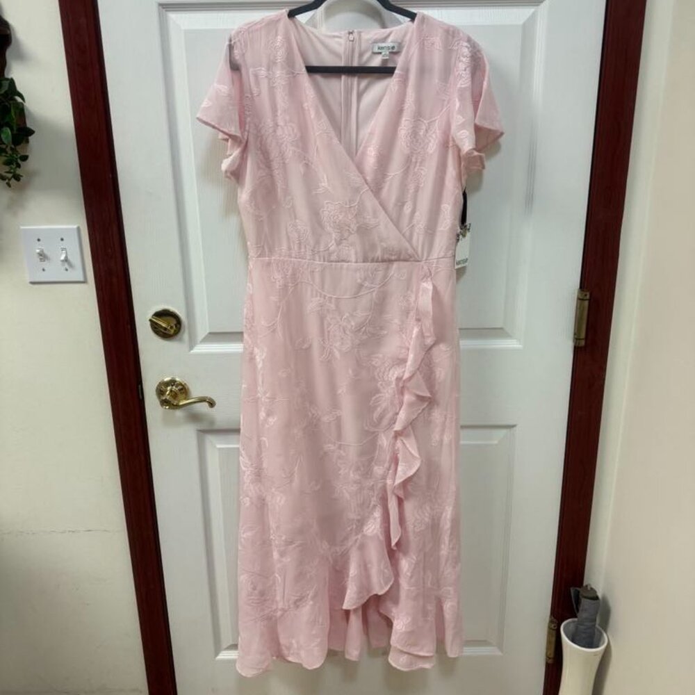 Kensie Brand  -  Embroidered Pink Midi Dress  Size 14